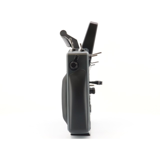 Radio DS-24 Gen II Carbon